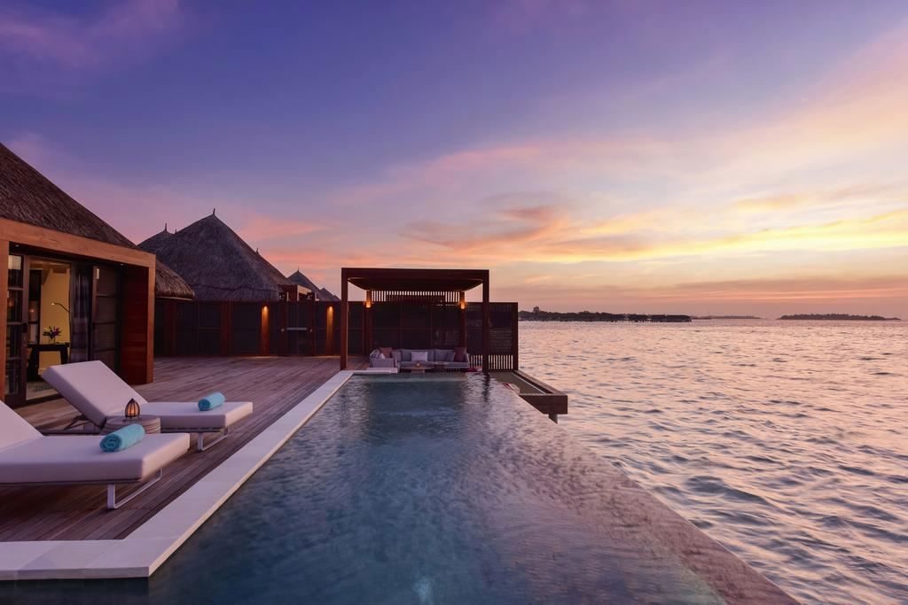 Four Seasons Kuda Huraa — фото 1